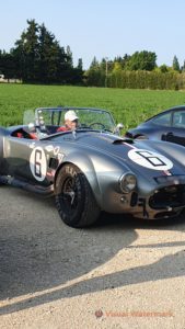 Ford Cobra grise